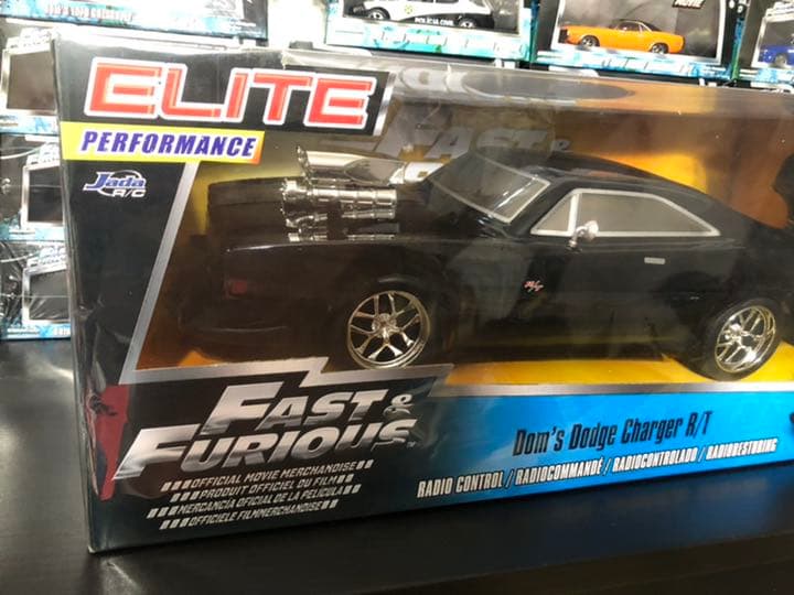 ミニカー FAST&FURIOUS Dom's Dodg e Charger RC