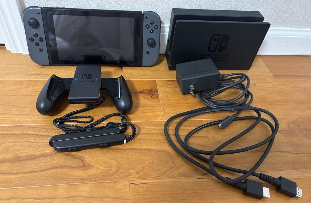 高*美様 Nintendo Switch 本体 グレー 付属品有り