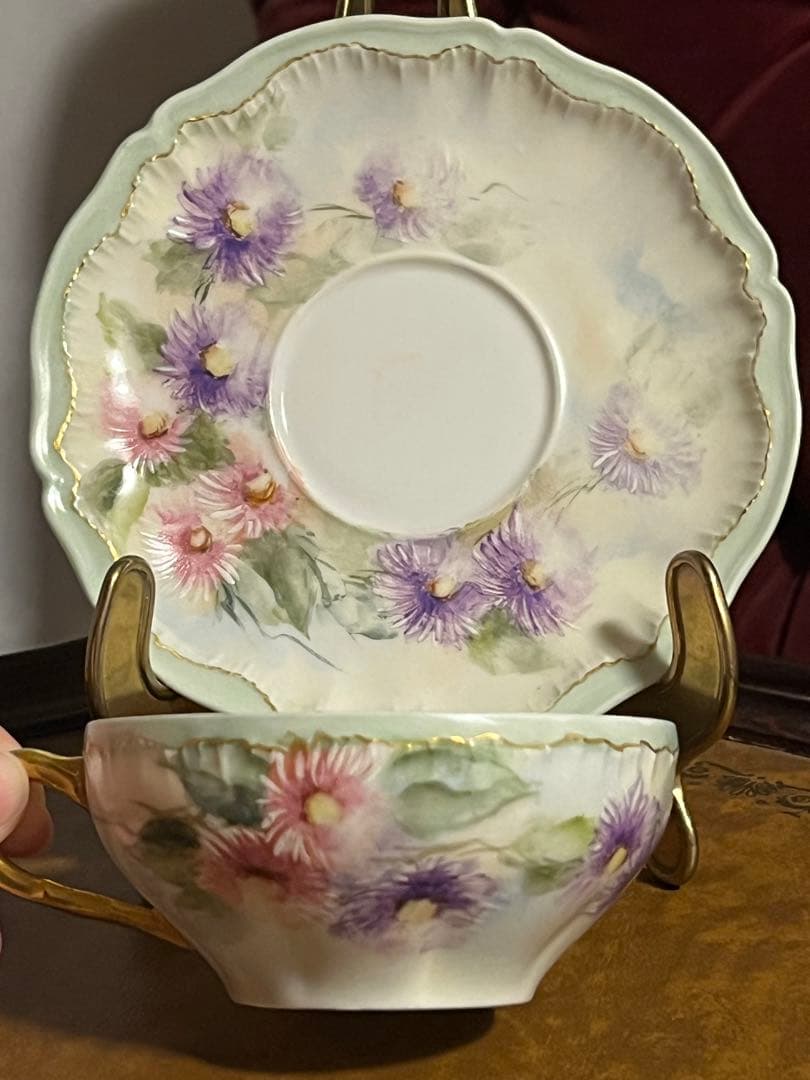 リモージュ　暈しハンドペイント　花柄陶器カップとソーサーセット