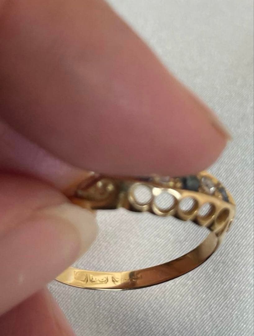 英国　イギリスアンティーク　18ct 18金　サファイヤリング