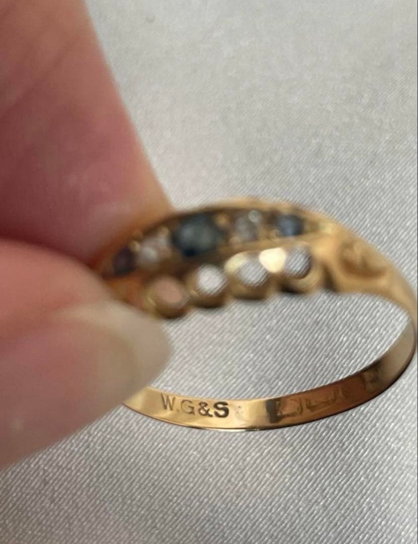 英国　イギリスアンティーク　18ct 18金　サファイヤリング