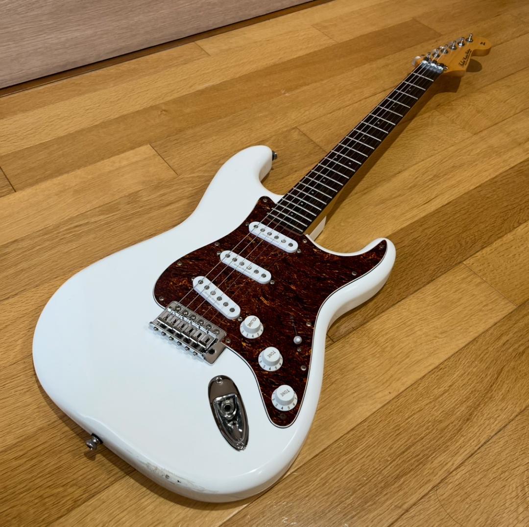 マ*)様 改造品 Tokai のネック Squier ボディ トーカイ スクワイ
