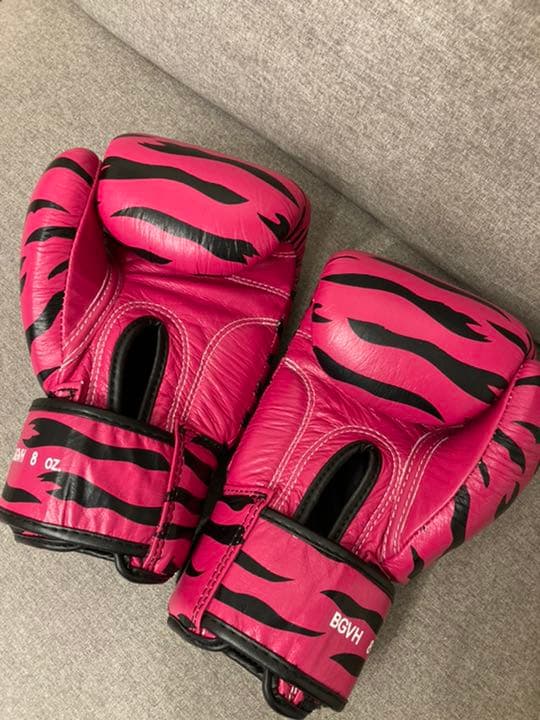 超希少！ピンクゼブラ柄8ozグローブ