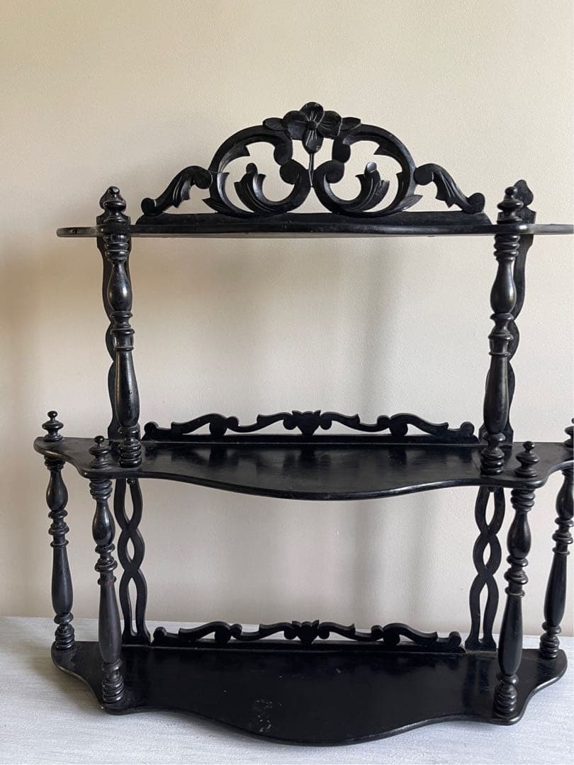 【き21】80 フランスアンティーク　黒 ナポレオンシェルフ ブラック