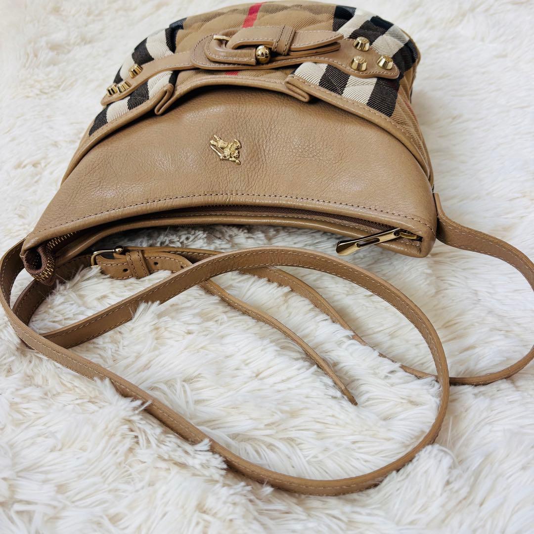 超美品 Burberry ショルダーバッグ キルティング ノヴァチェック