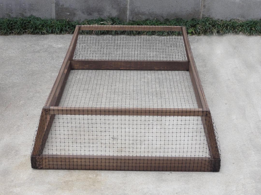 深さの有るビオトープ 120L　角型タライ＆木枠セット（3D防鳥網付き・棚付き）