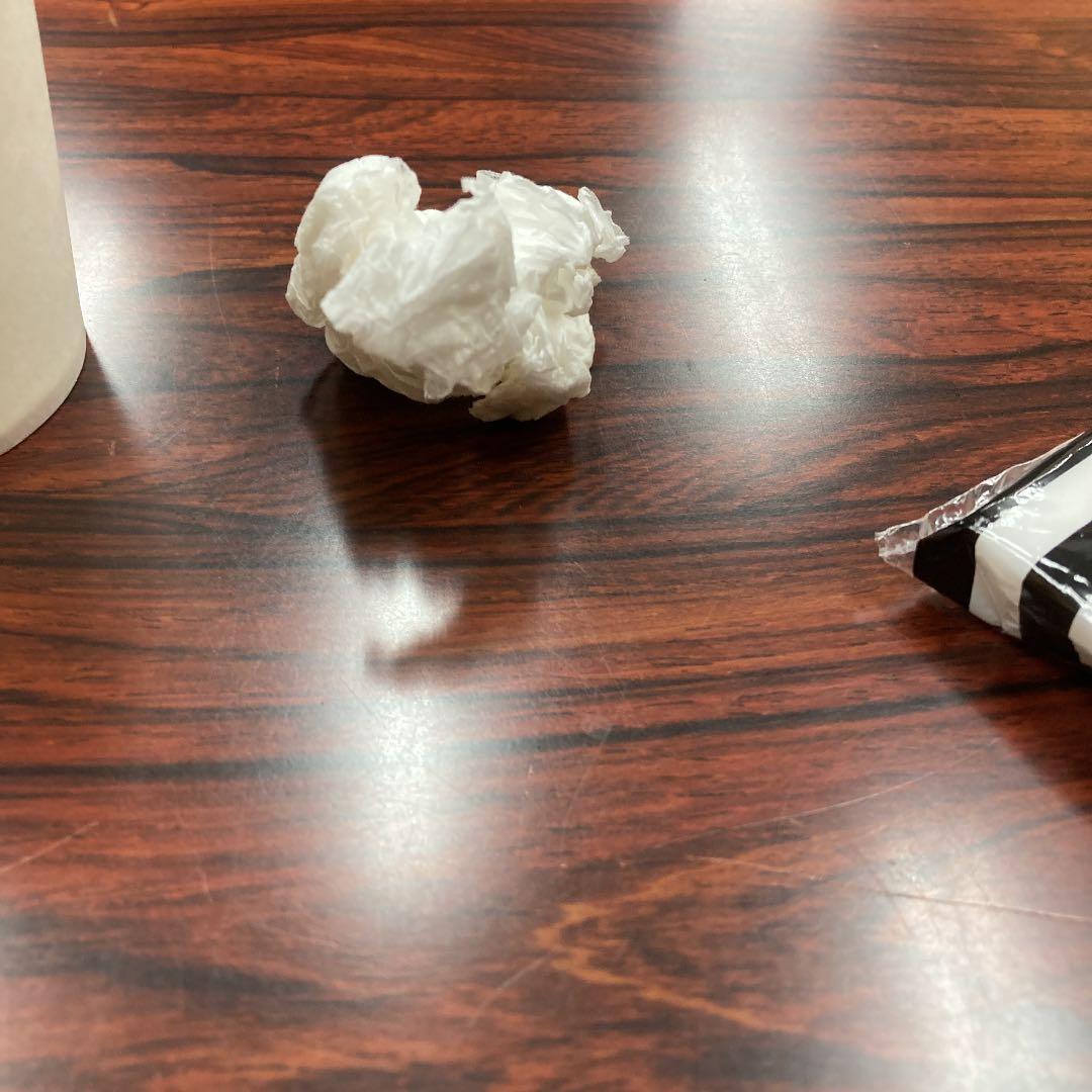 使いすてのティッシュ