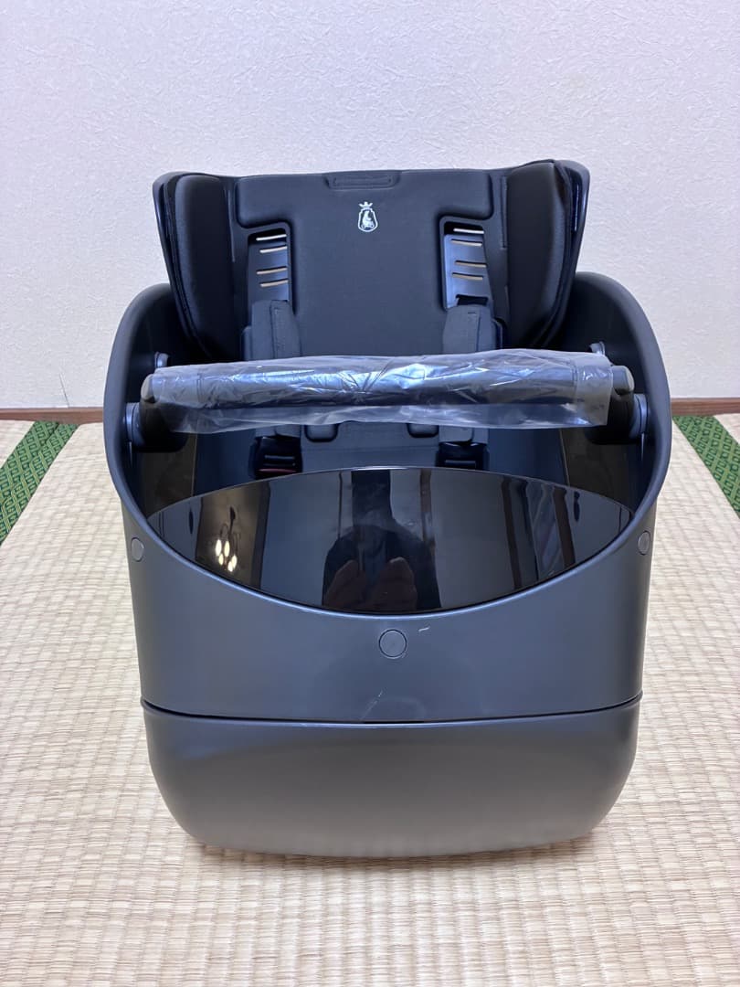 新品未使用!! BIKKE POLAR e フロントチャイルドシート