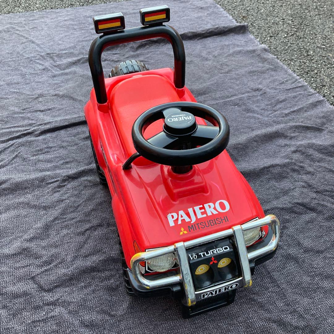 三菱 パジェロ 足蹴り 自動車 レトロ