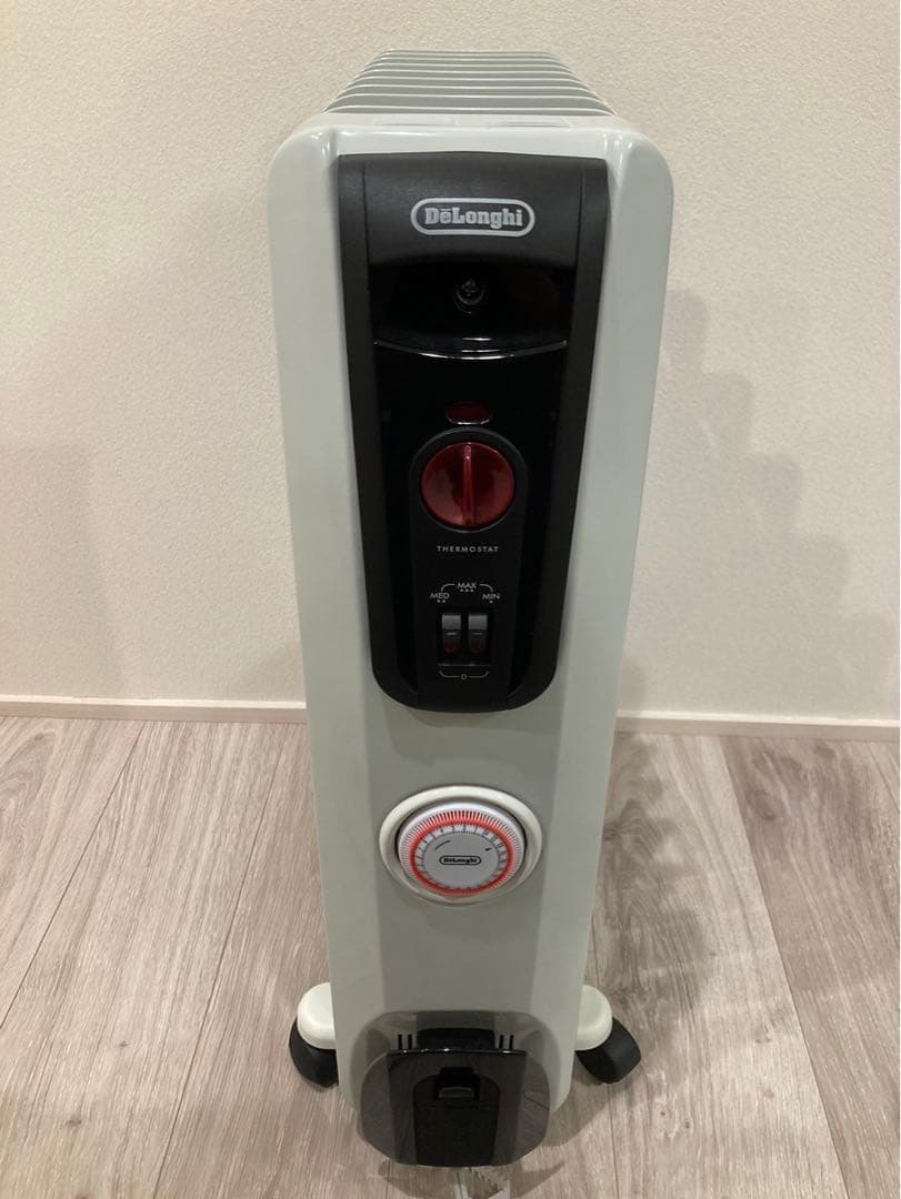 デロンギ　1500W オイルヒーター H771015EFSN-BK