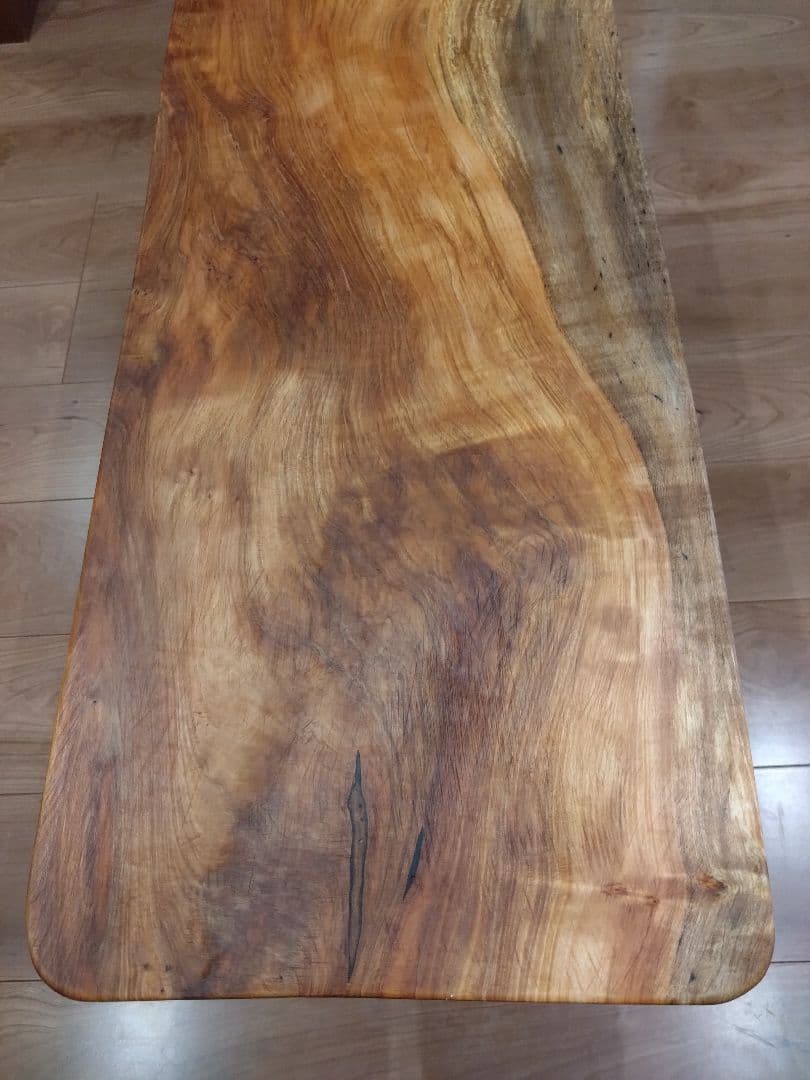 栃（とち）のベンチ80　ローテーブルにも❕栃の杢目が綺麗ですよ❕脚は桜の硬い枝