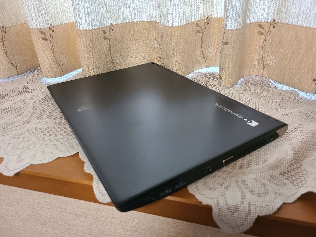 東芝RX33 Wドライブ内蔵 SSD+HDD W11 25H2 Office