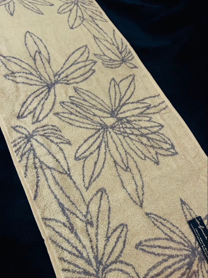 プチギフト　法事　返礼品　箱入りタオル１枚入り　包装済み21箱　見本用１枚