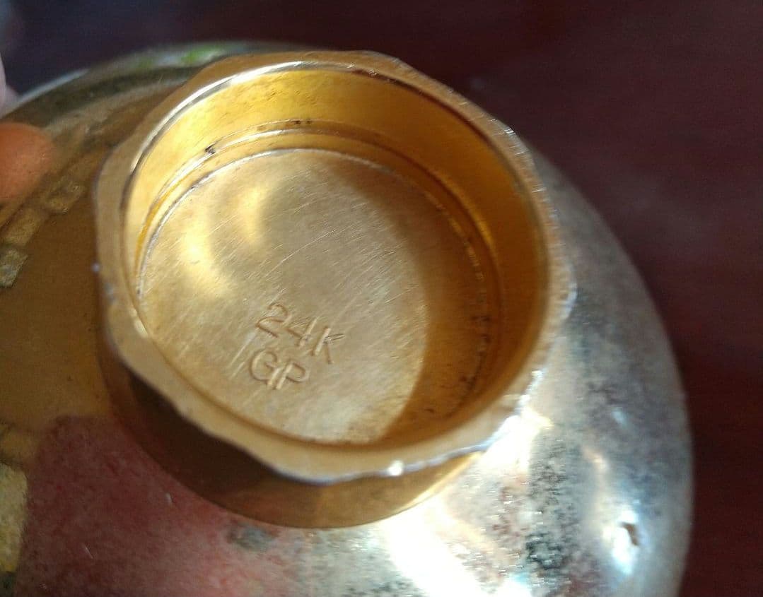 昭和レトロモダンビンテージ24KGPゴールド菊の御紋金盃(未使用コレクション)