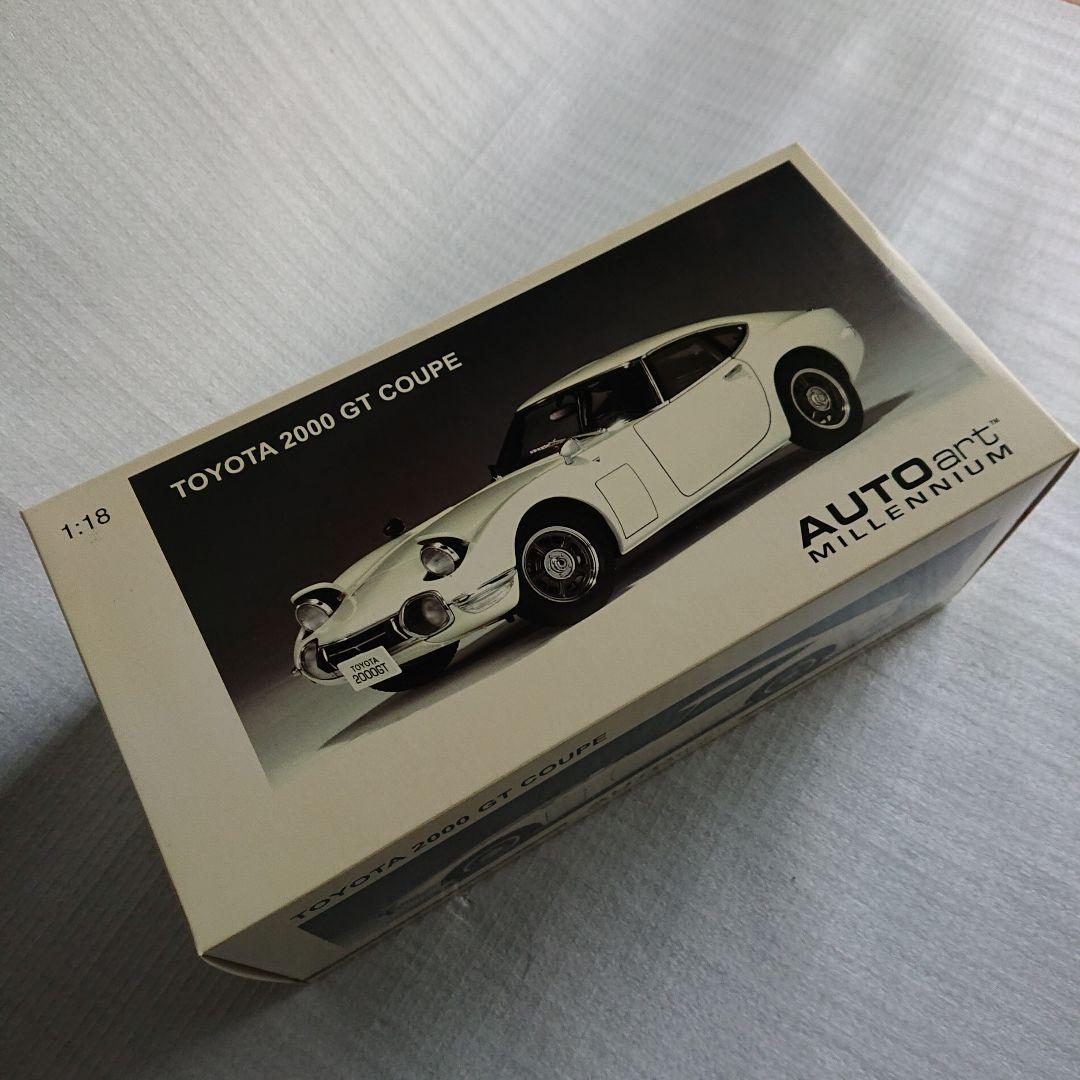 【初期箱】オートアート 1/18 トヨタ2000GT 白【未使用品】送料込み