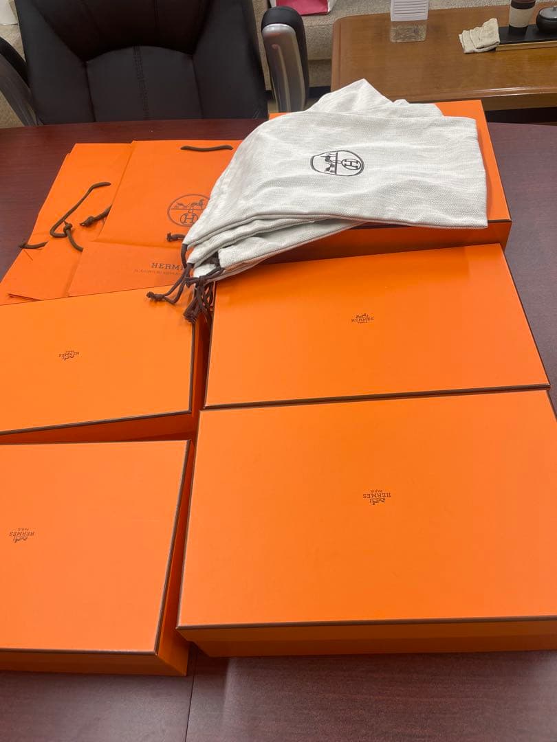 HERMES　エルメス　空箱　バーキン25一個，他空箱四つ巾着袋六つ手提げ袋多数