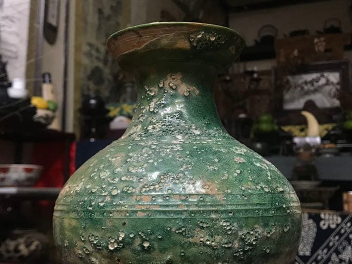アンティーク　中国？緑釉　壺 銀化 唐物 時代物　出土品？