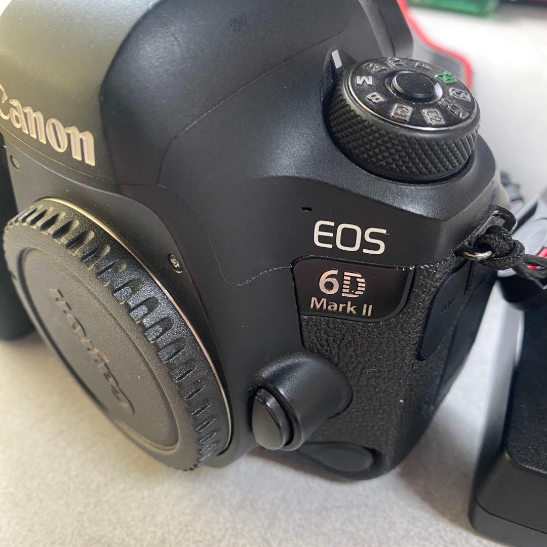 canon 6DMark 2 本体　バッテリー　ストラップ
