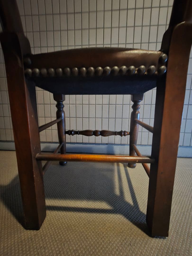 希少　セオドア アレクサンダー？ 木製スピンドルバック椅子 高さ約100cm