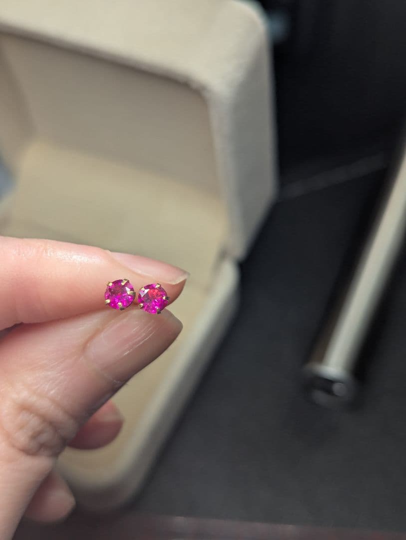 k18 ルビーピアス