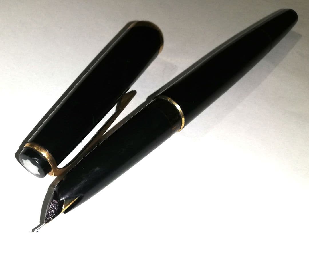 【中古に付き割安！】モンブラン　万年筆　ヴィンテージ物（マイスターシュタック）