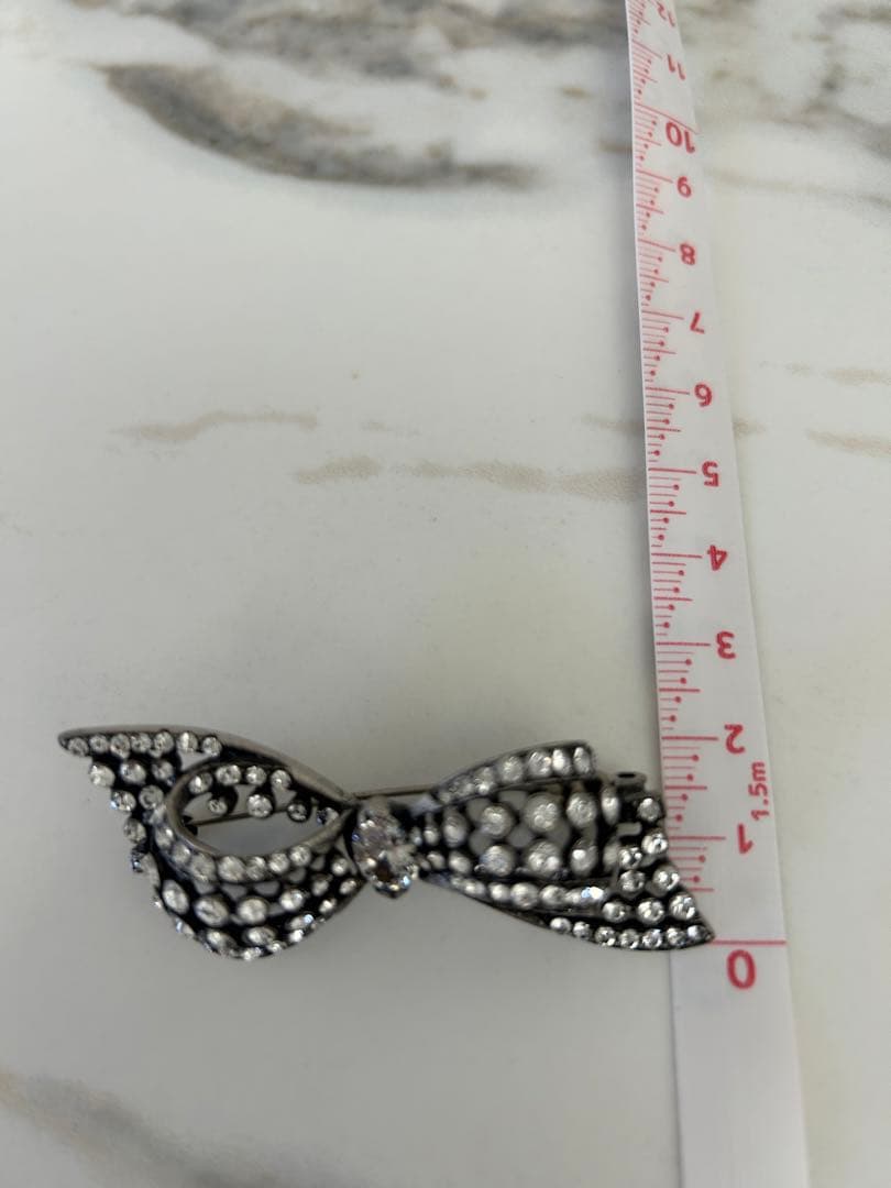 FOXEY リボン型ブローチ