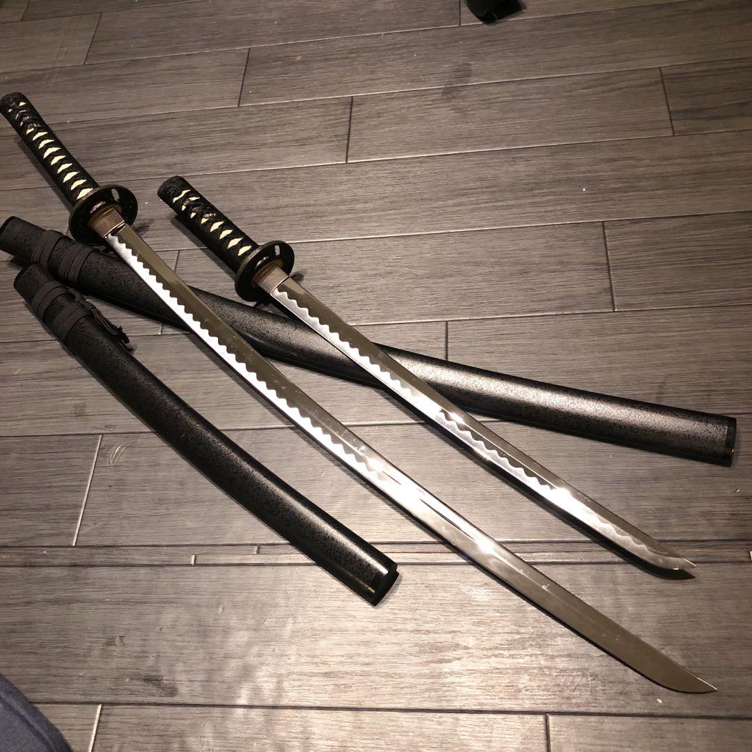 高級模造刀　居合刀　 美術刀剣　太刀　脇差　大小セット　黒拵え
