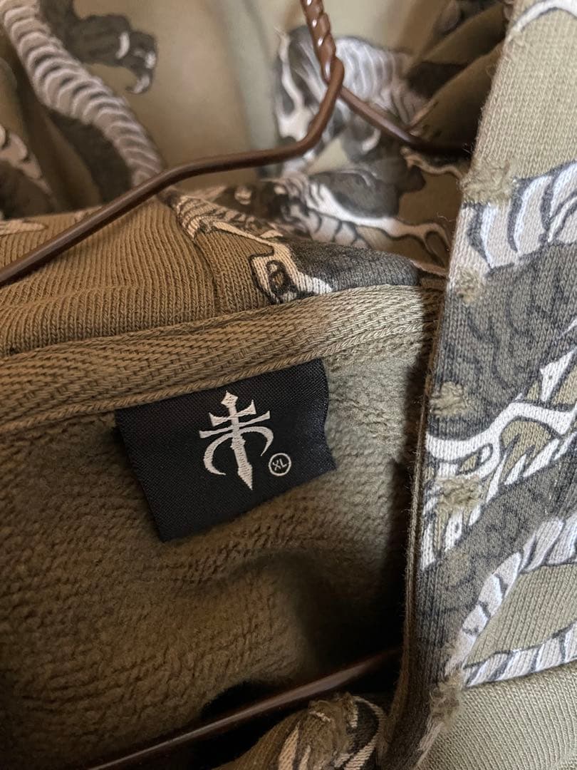 DROPDEAD フーディー