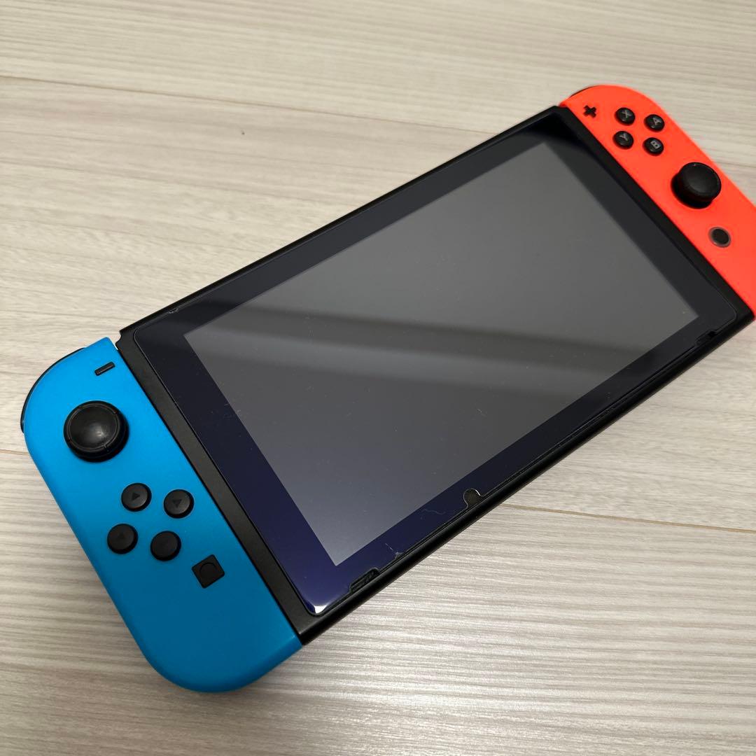 Nintendo Switch 本体　任天堂　ニンテンドースイッチ