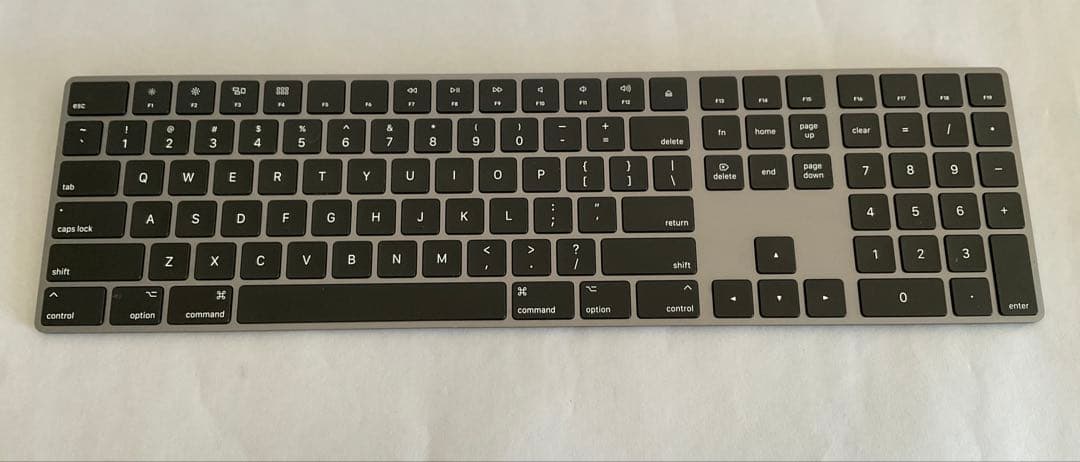 Apple Magic Keyboard(テンキー付き)英語(US)