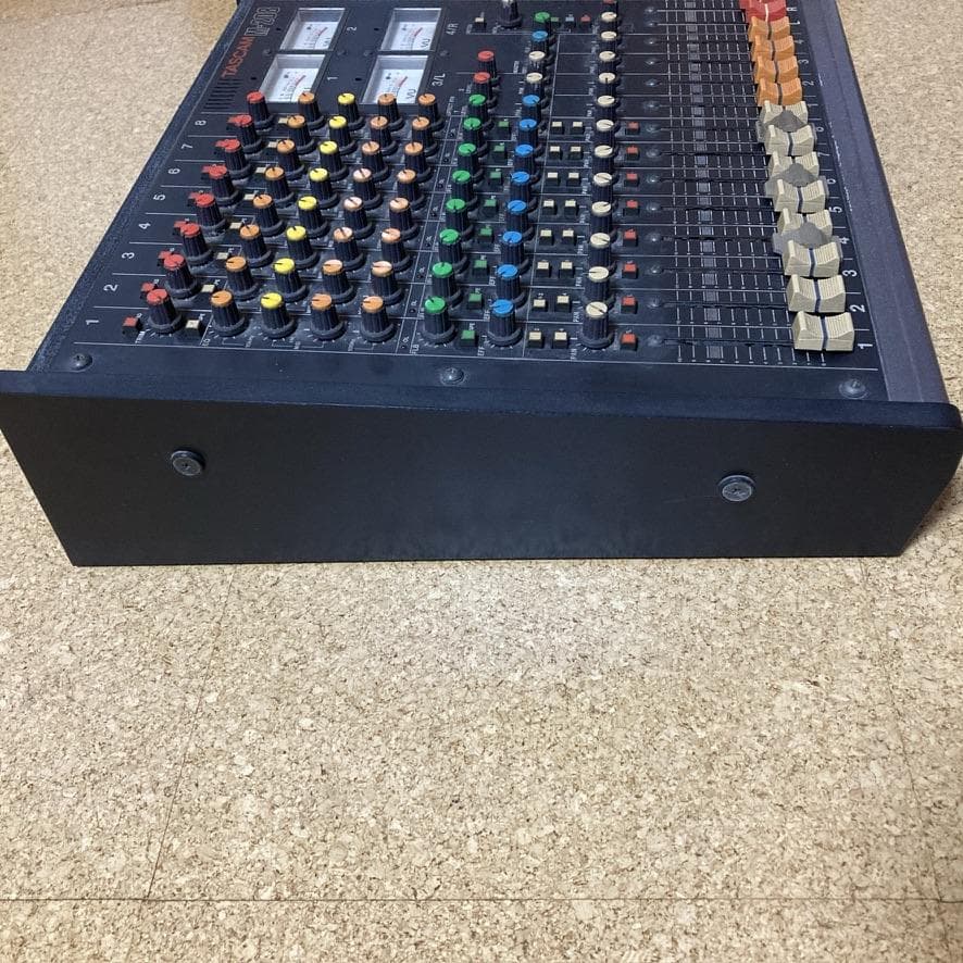 TASCAM M-208 アナログミキサー ヴィンテージ タスカム