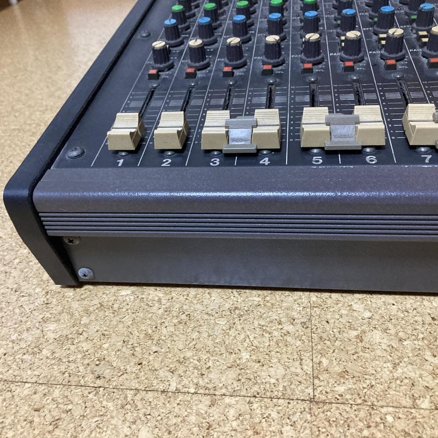 TASCAM M-208 アナログミキサー ヴィンテージ タスカム