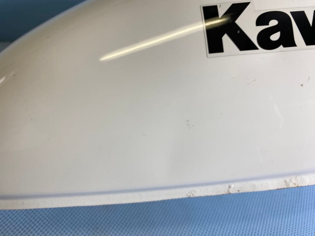 250TR 白　フューエルタンク　純正　キャブ