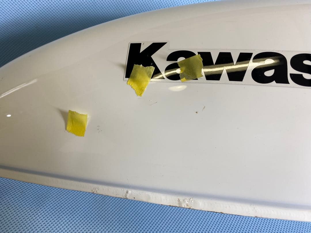 250TR 白　フューエルタンク　純正　キャブ