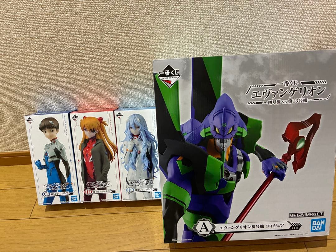 エヴァンゲリオン一番くじ　初号機VS第13号機　フィギュア