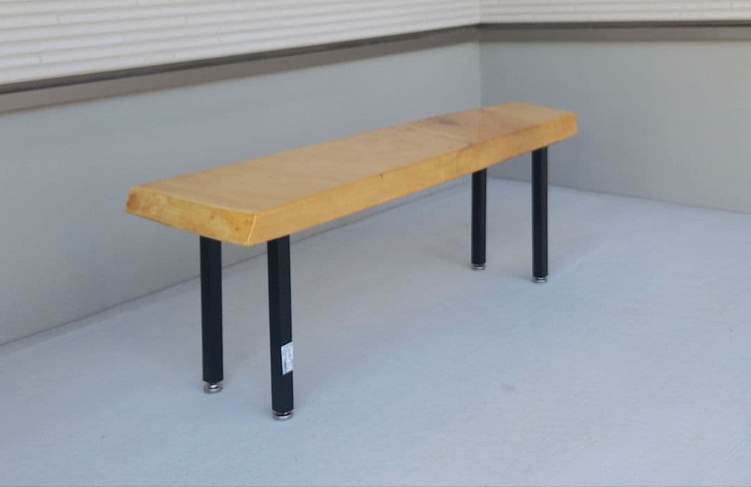 リビングローテーブル　無垢材　栃　レジン　ハンドメイド