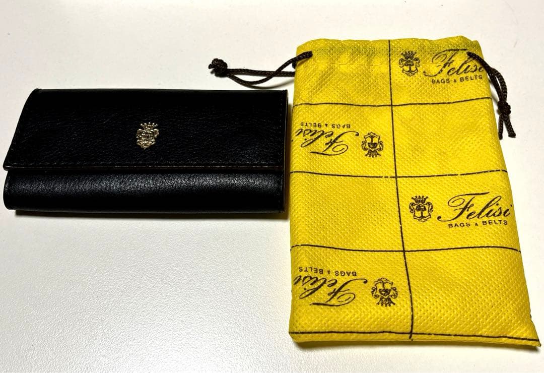 Felisi フェリージ　美品キーケース　型番921