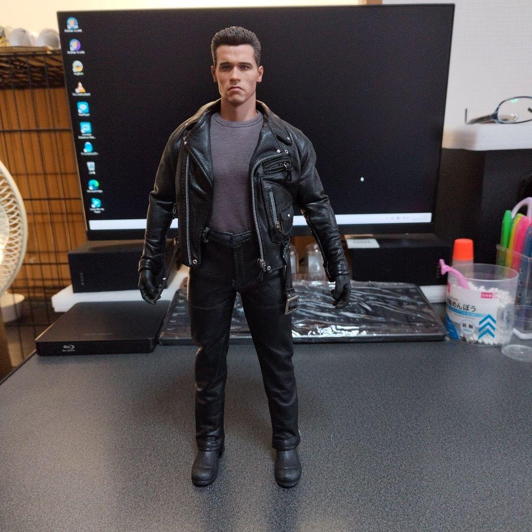 訳あり現状品　ホットトイズ　ターミネーターDX10　T800本体　ベルト無し