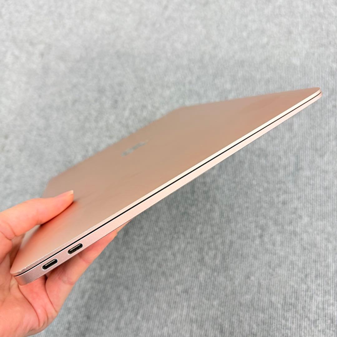 Macbook Air 2018 13 インチ 8GB/128GBローズゴールド