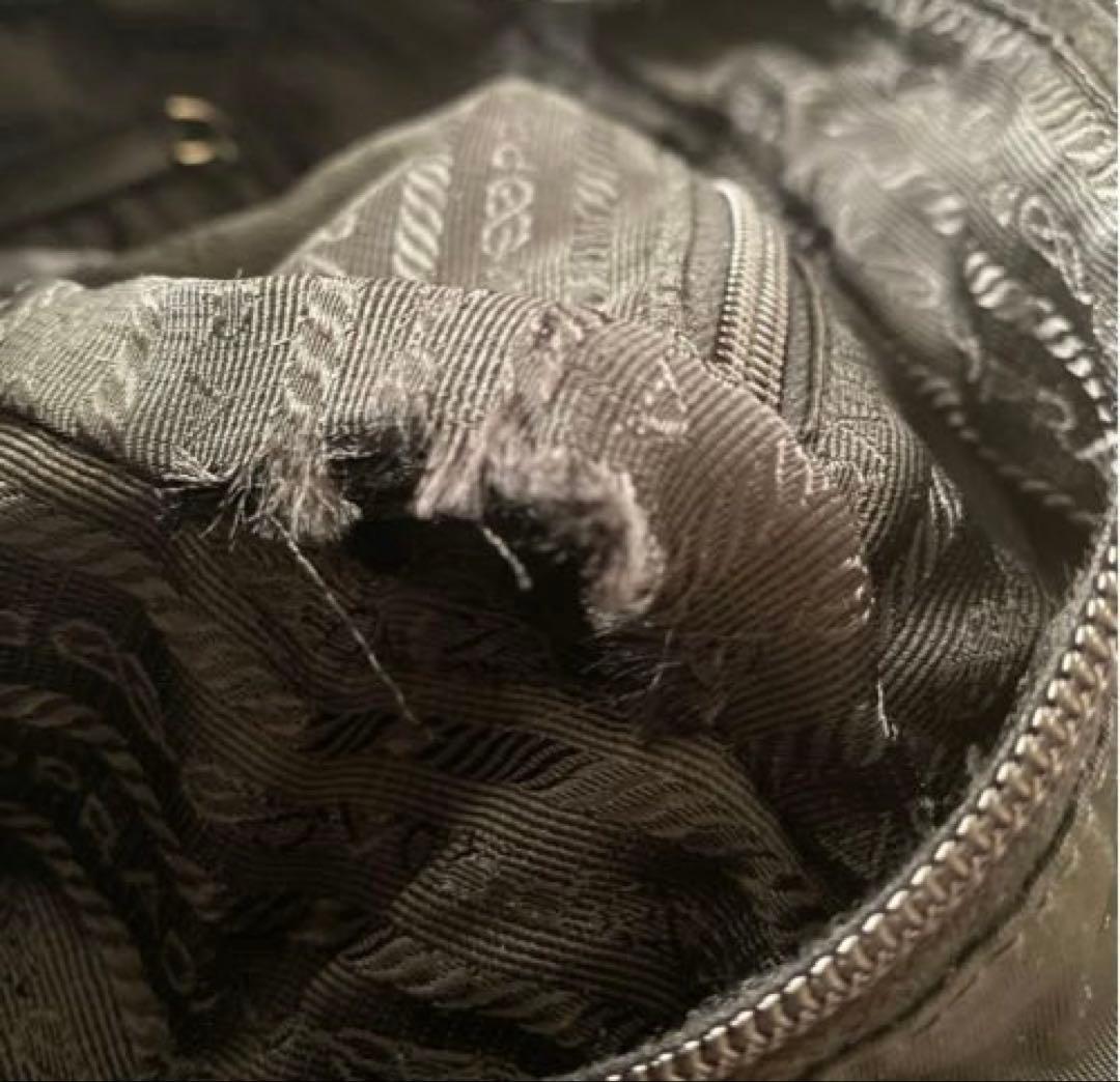 プラダ ショルダーバッグ　ユニセックス＊内側破れあり‥軽く縫っています