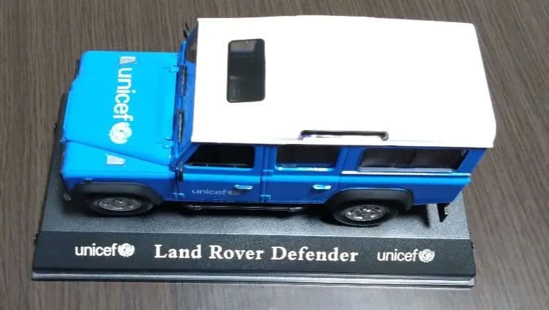 ディフェンダー110 ミニカー Land Rover Defender