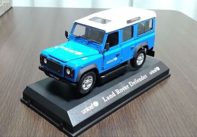ディフェンダー110 ミニカー Land Rover Defender