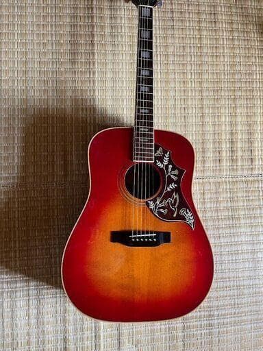 【群馬県引取限定】Morrisモーリス　アコースティックギター　ハミングバード