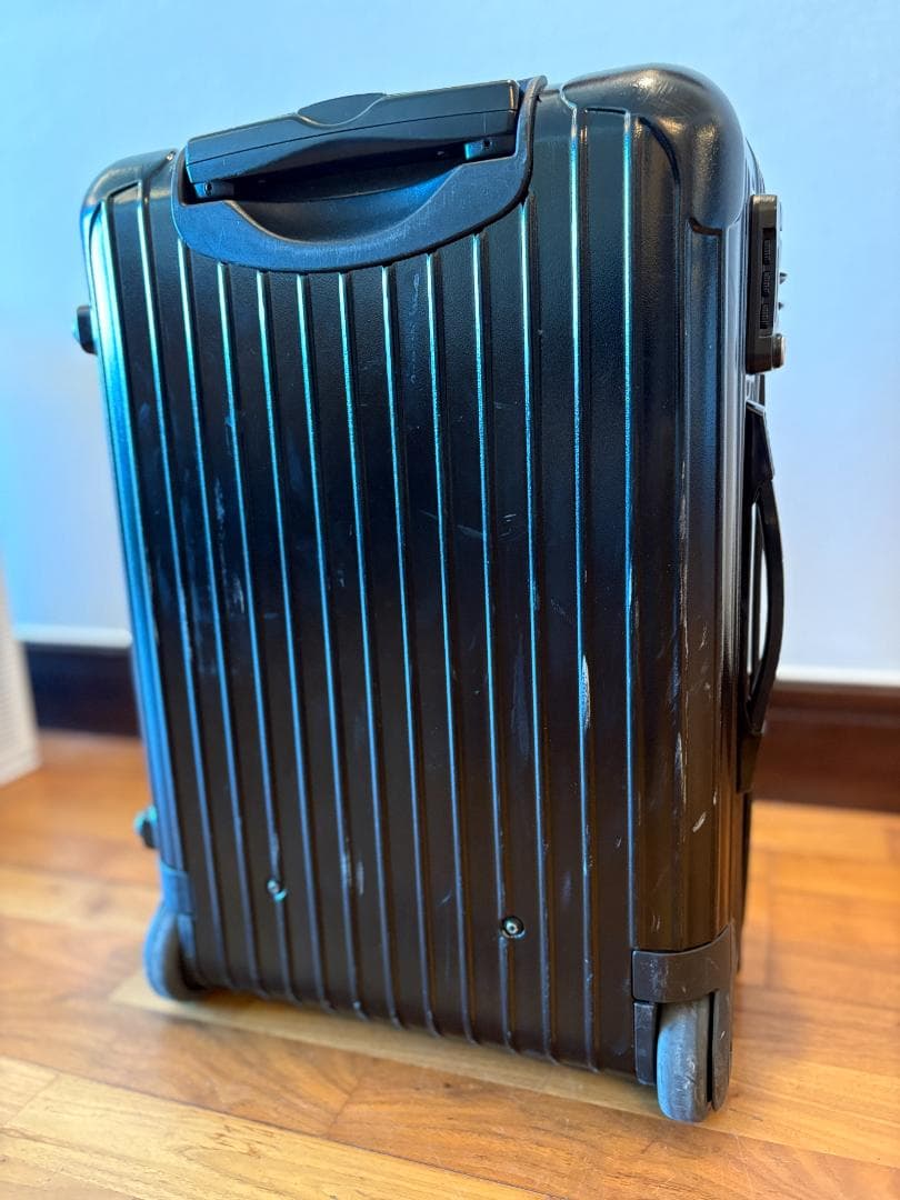 Y*o様 Rimowa 2輪 サルサ 33L ブラック 機内持ち込み可