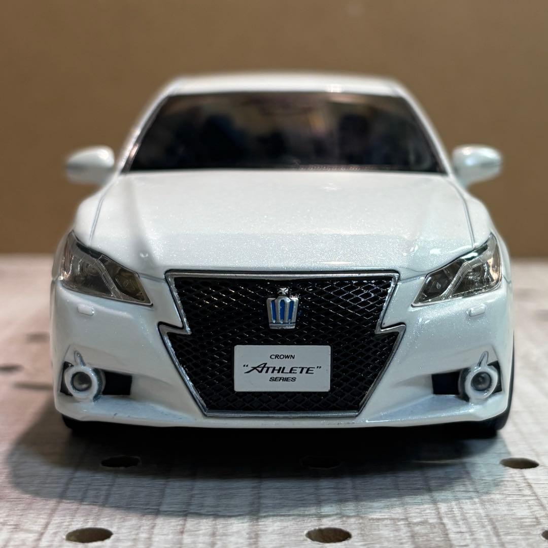 1/30 トヨタ カラーサンプル クラウン 210系前期 ホワイトパール