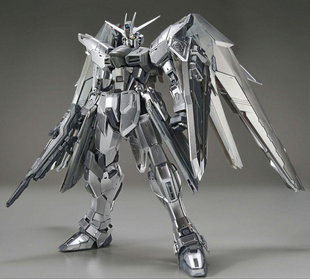 MG ガンダムベース限定 フリーダム Ver.2.0[シルバーコーティング]