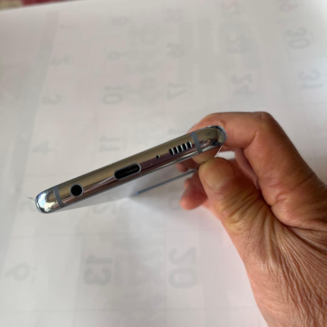 Samsung Galaxy S10 本体 ケース付き