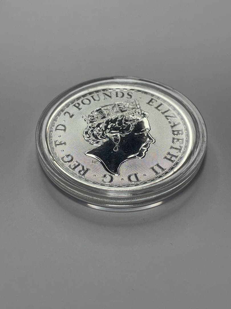 ブリタニア銀貨 1オンス 2022年 エリザベス女王 保証書付