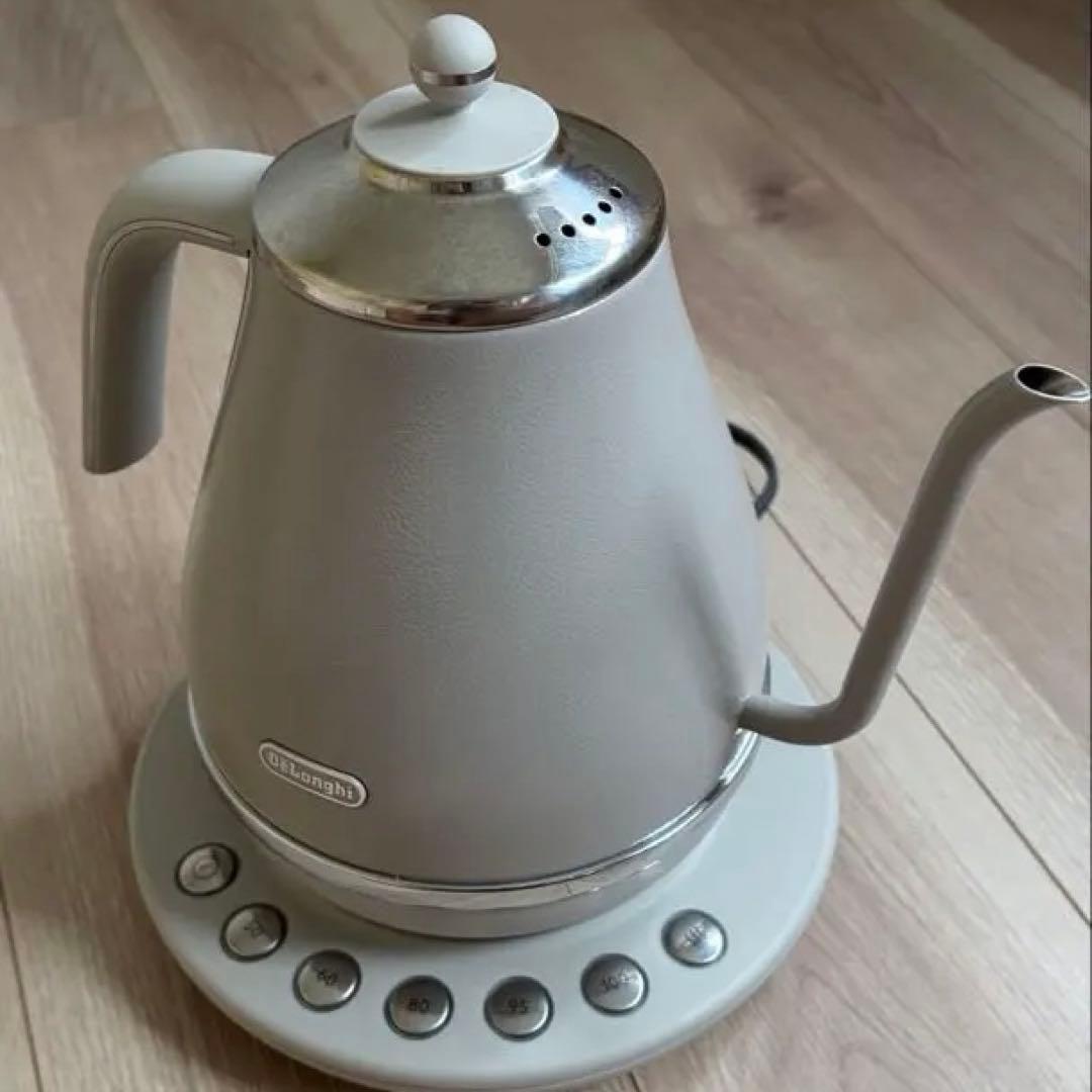 デロンギ　グレー 電気ケトル 温度調整機能付き