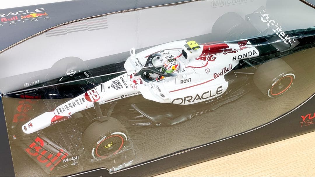 ミニチャンプス 1/18 レッドブル レーシング RB21 角田裕毅 日本GP